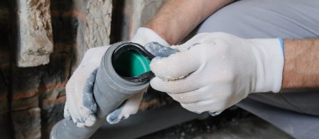 Montáž vodovodního potrubí v novostavbě